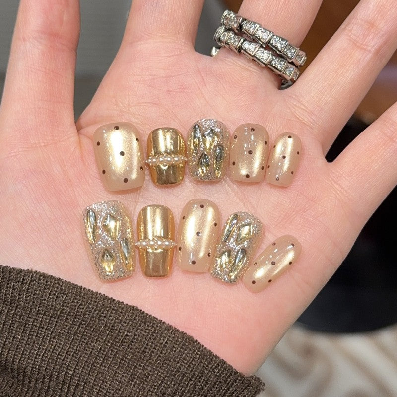 Ditto Miu-Style gold accent medium square press-on nails reusable design