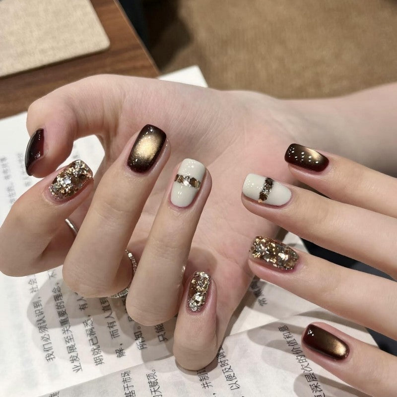 Ditto Maillard cat-eye short square press-on nails reusable design