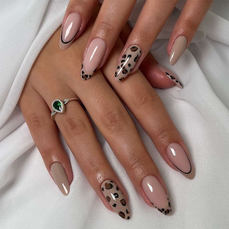Pink leopard print