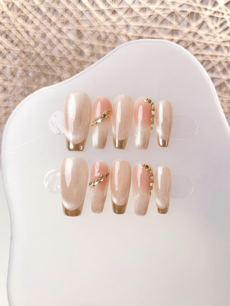 Ditto cat eye glitter short ballet press-on nails reusable design