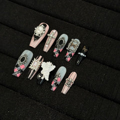 Ditto checkerboard medium ballet press-on nails reusable design