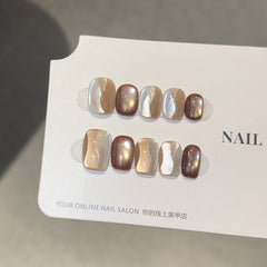 Ditto Luxurious Maillard short oval press-on nails reusable design
